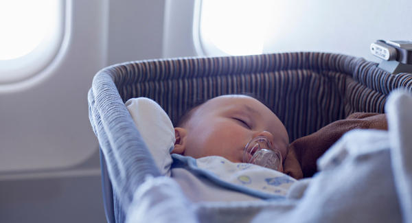 carriola de baston bebe en avion